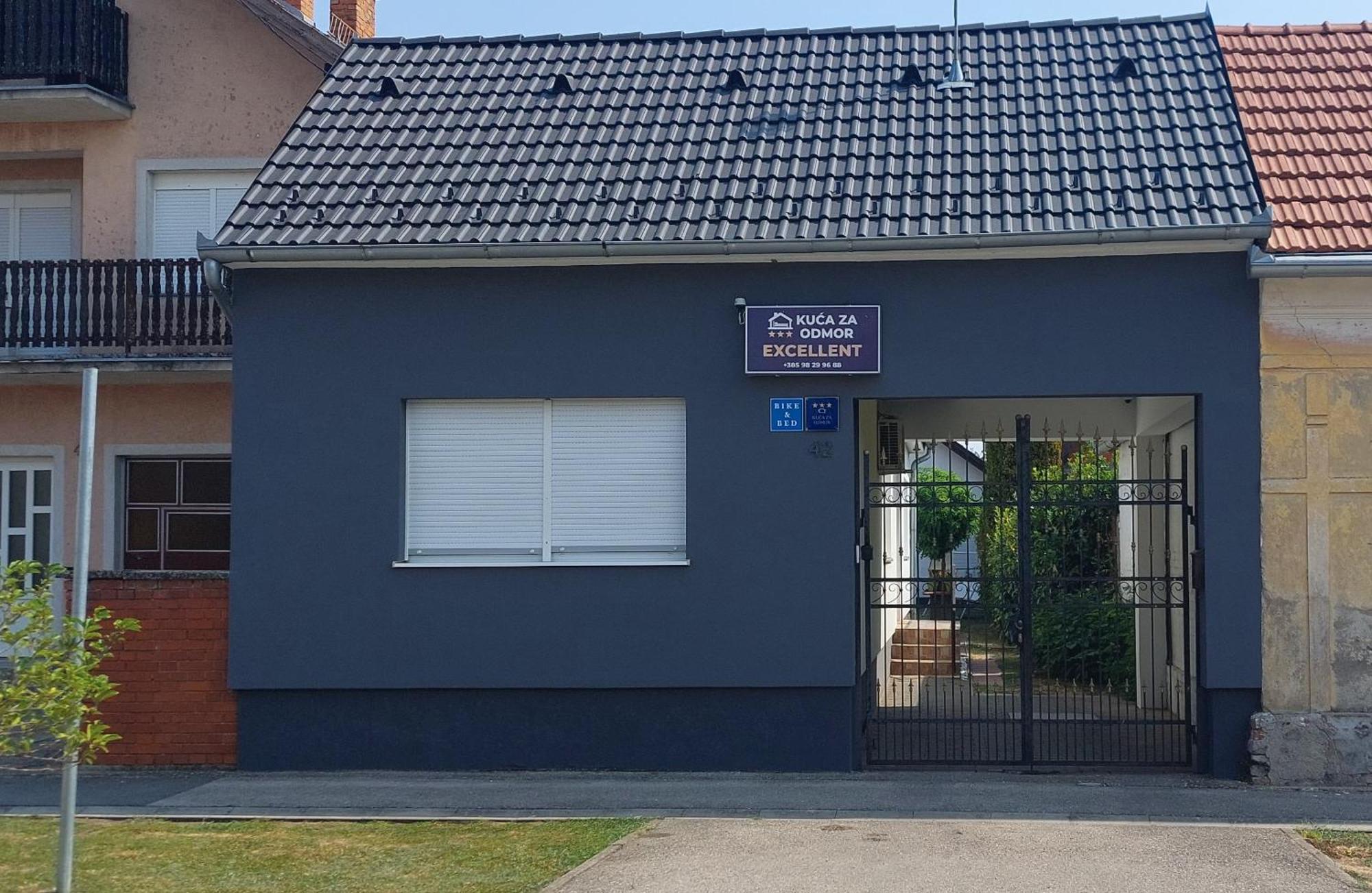 Apartman Excellent - Kuca Za Odmor U Zupanji -Natkriveno Parkirno Mjesto Жупаня Екстериор снимка
